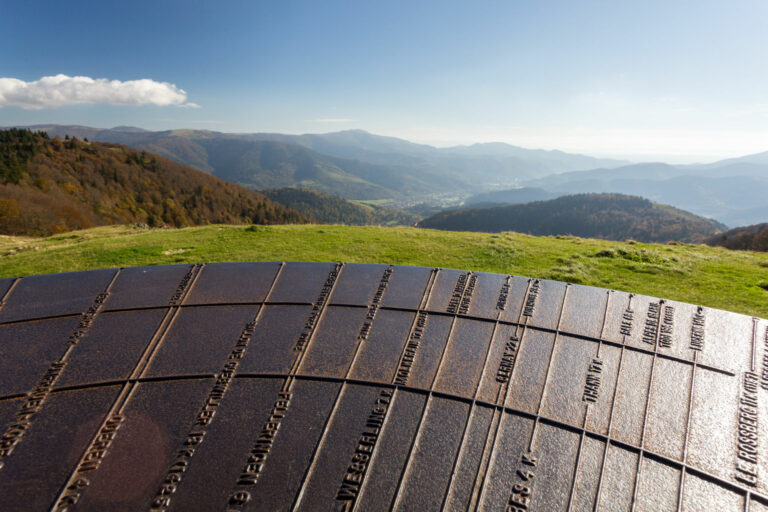Table d'orientation au Ballon d'Alsace © Sébastien Closs - Fotolia